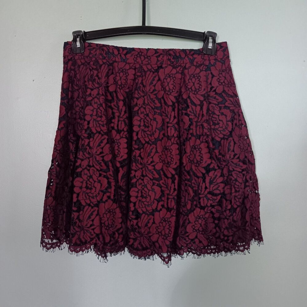 Banana Republic Maroon Lace Skirt Size 8 Lined Flared